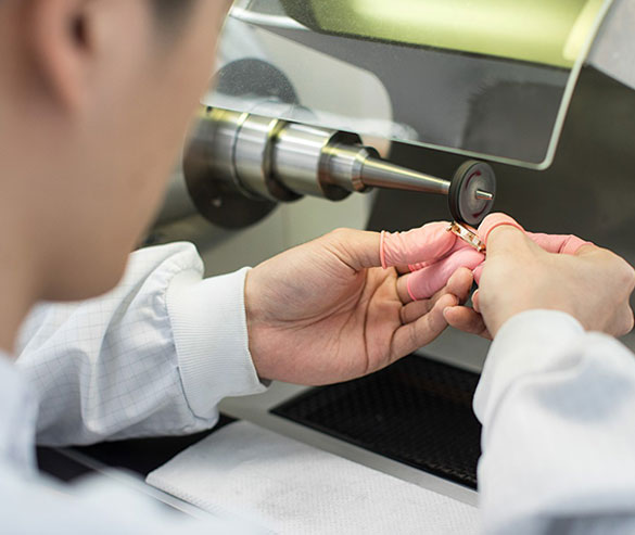 AT6130輻射檢測儀